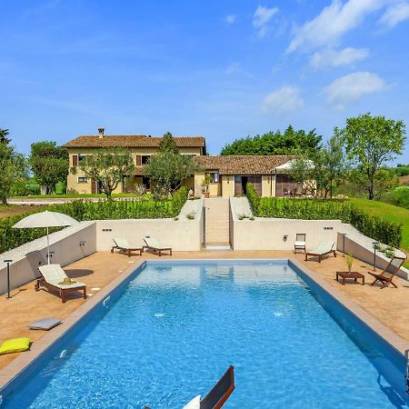 Inviting Holiday Home In San Costanzo With Swimming Pool Zewnętrze zdjęcie