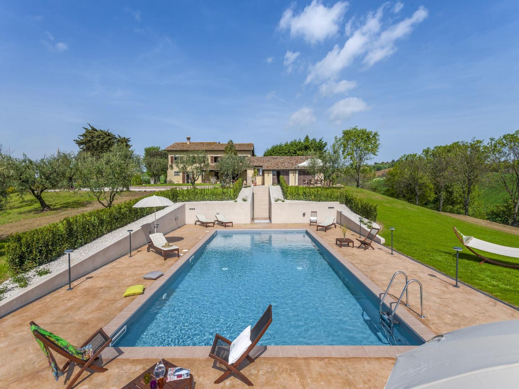 Inviting Holiday Home In San Costanzo With Swimming Pool Zewnętrze zdjęcie