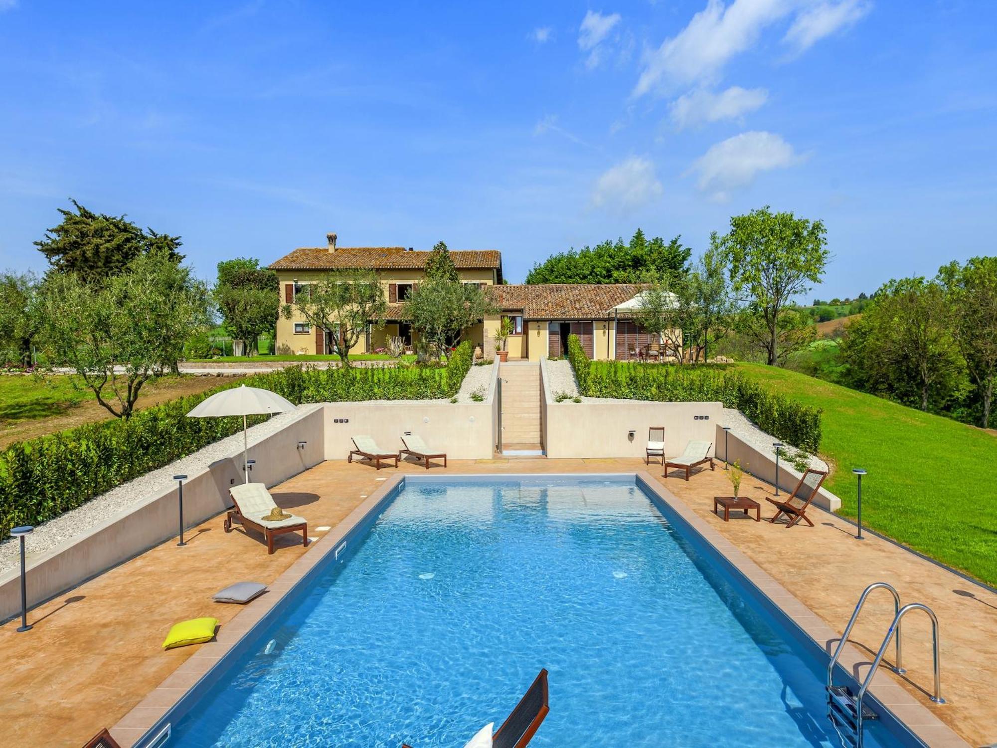 Inviting Holiday Home In San Costanzo With Swimming Pool Zewnętrze zdjęcie